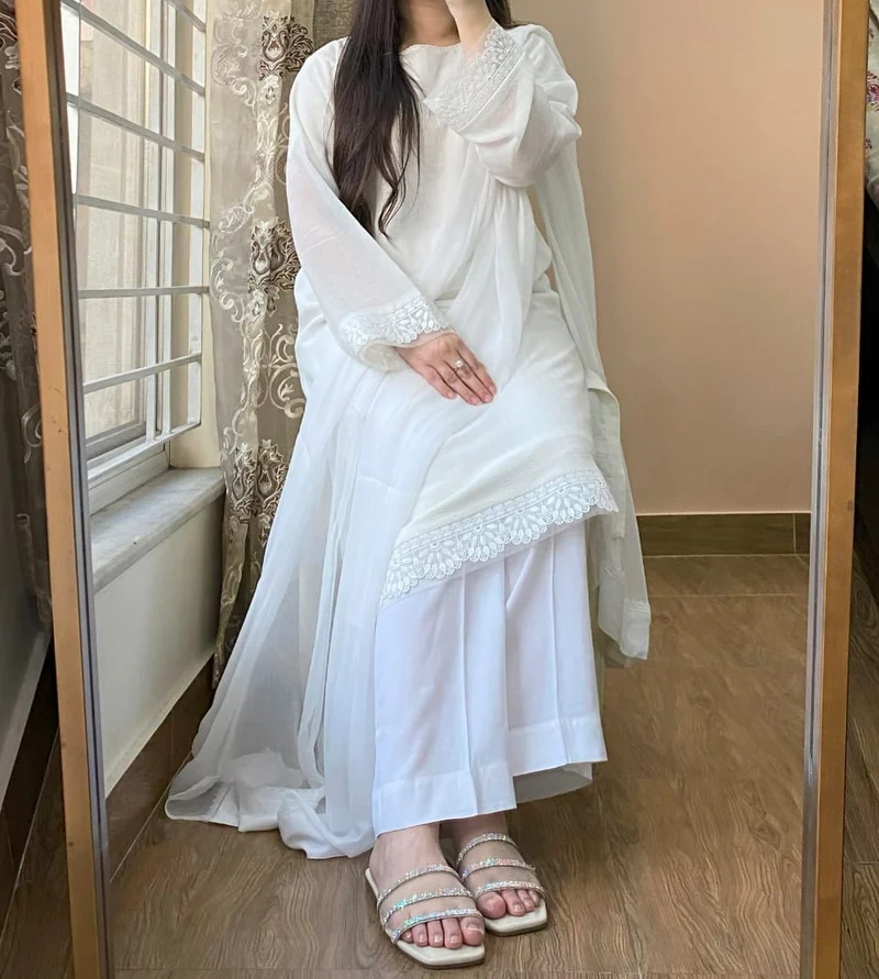 ladies white dresses pakistani White Pakistani Dresses 450+ reels on Instagram