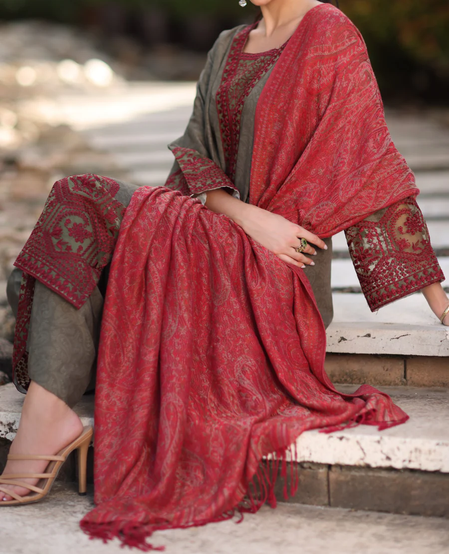 Which Is the Best Website for Pakistani Dresses in Italy 2026?