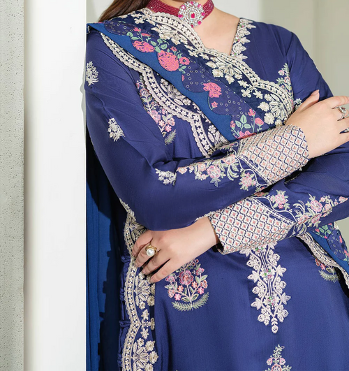 Violet Majesté Eid