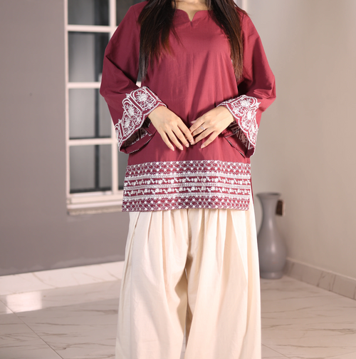 Minar Falsa kurti