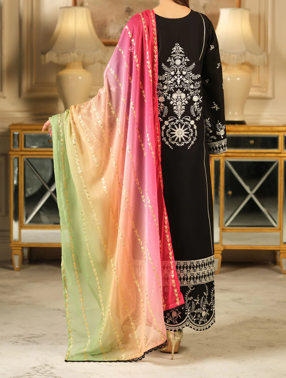 Monarchia Noir EID