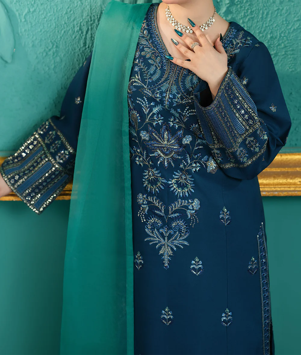 Crown Fiora EID