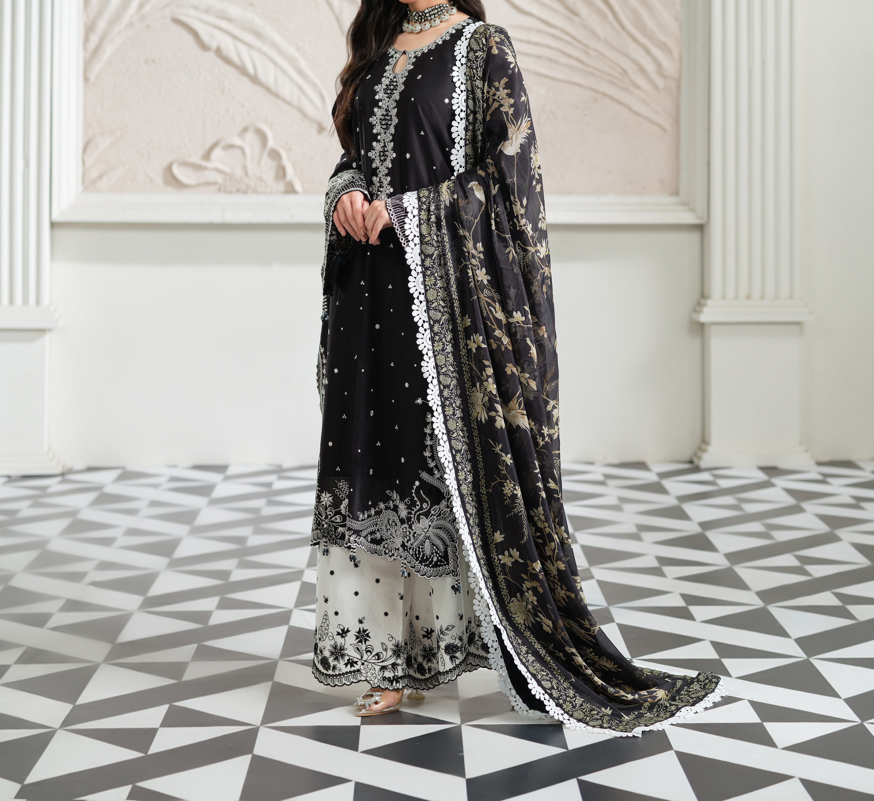Noir Monarch Eid
