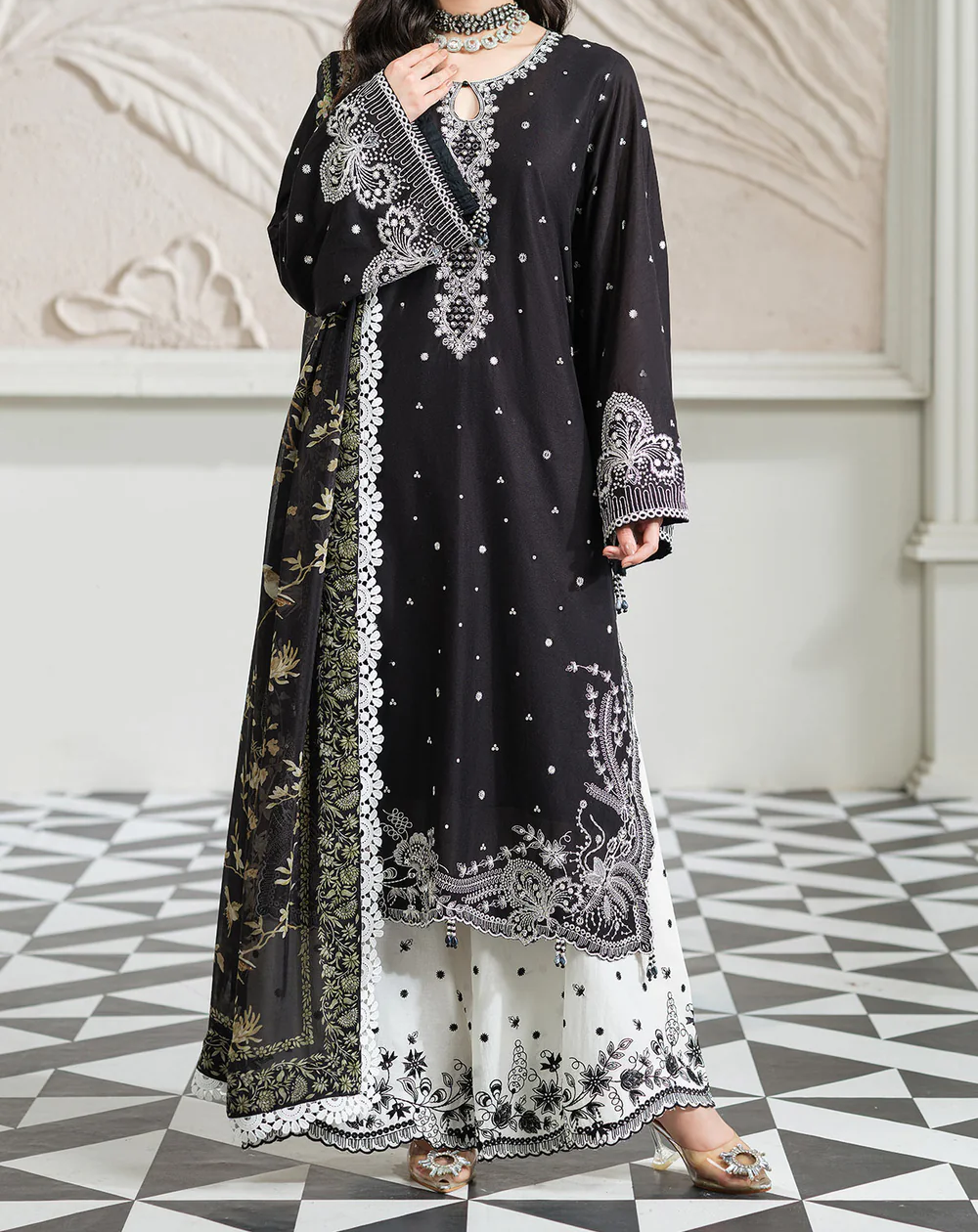 Noir Monarch Eid