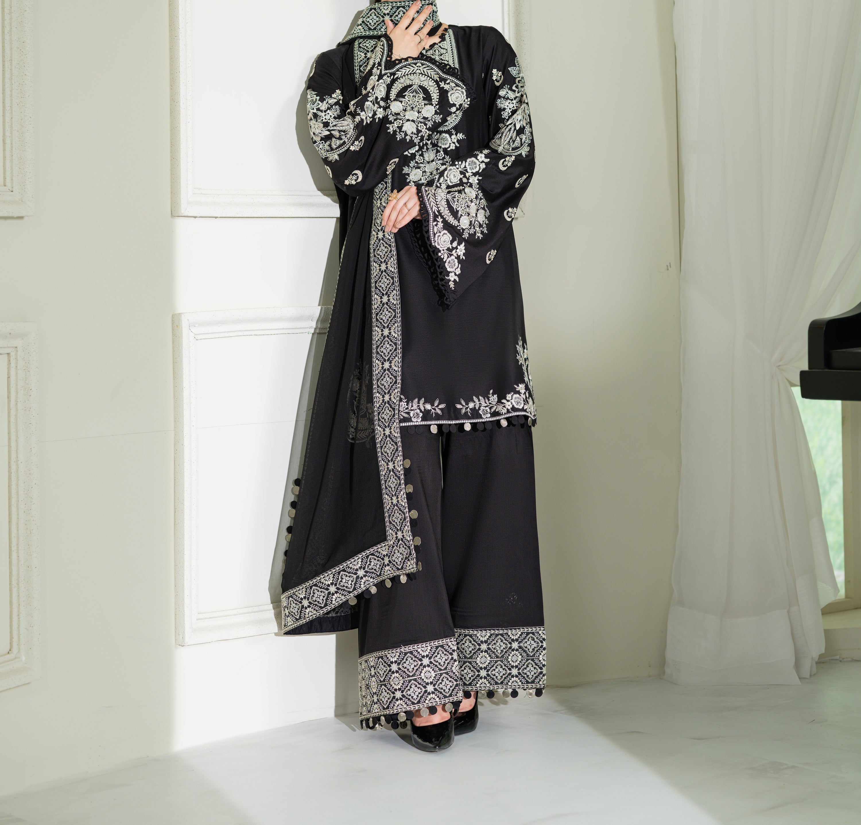 Noir Éternel Eid