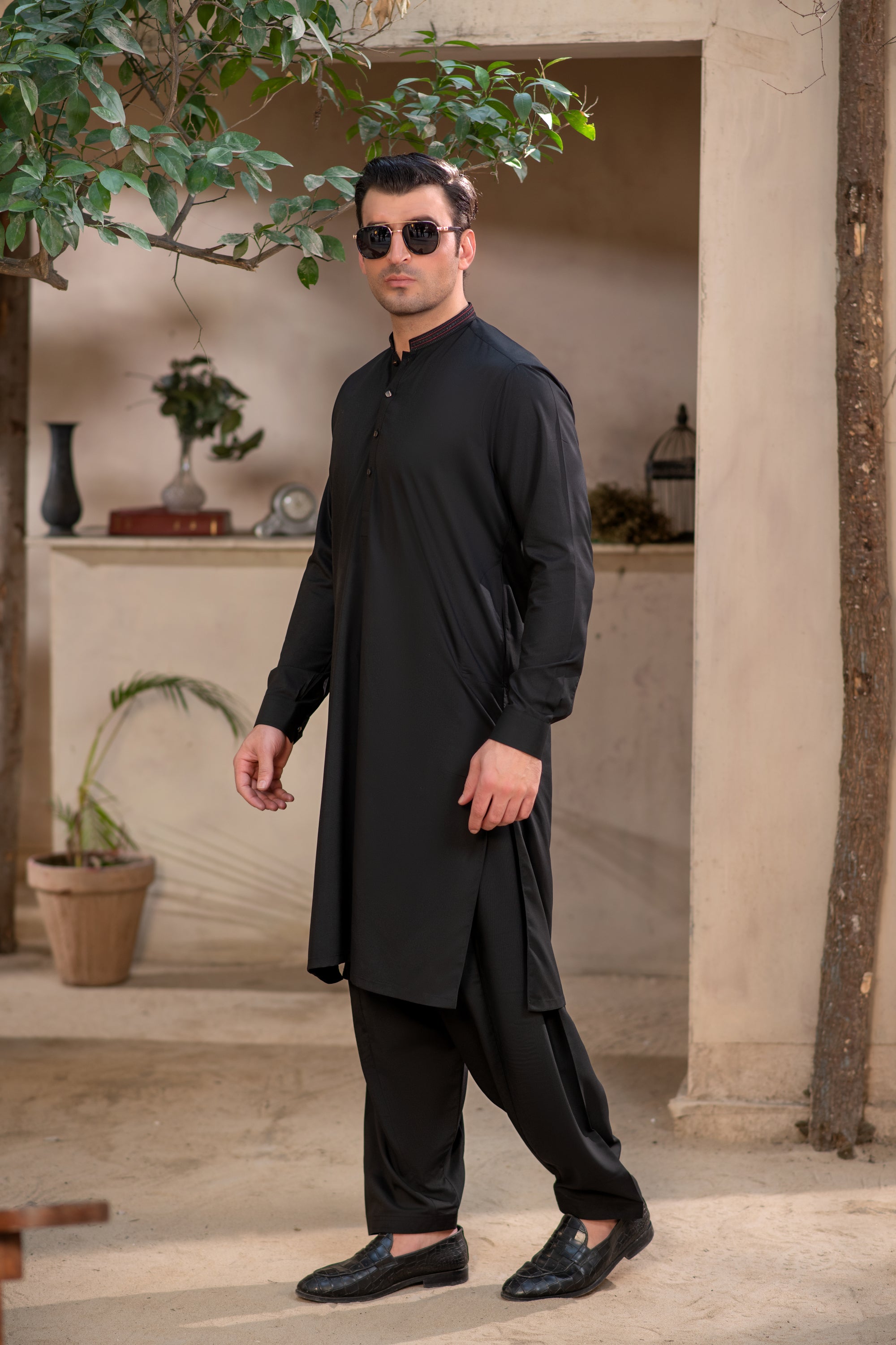 Men's Premium Ban-Embroidered Kameez Shalwar - Jet Black / Classic Fit