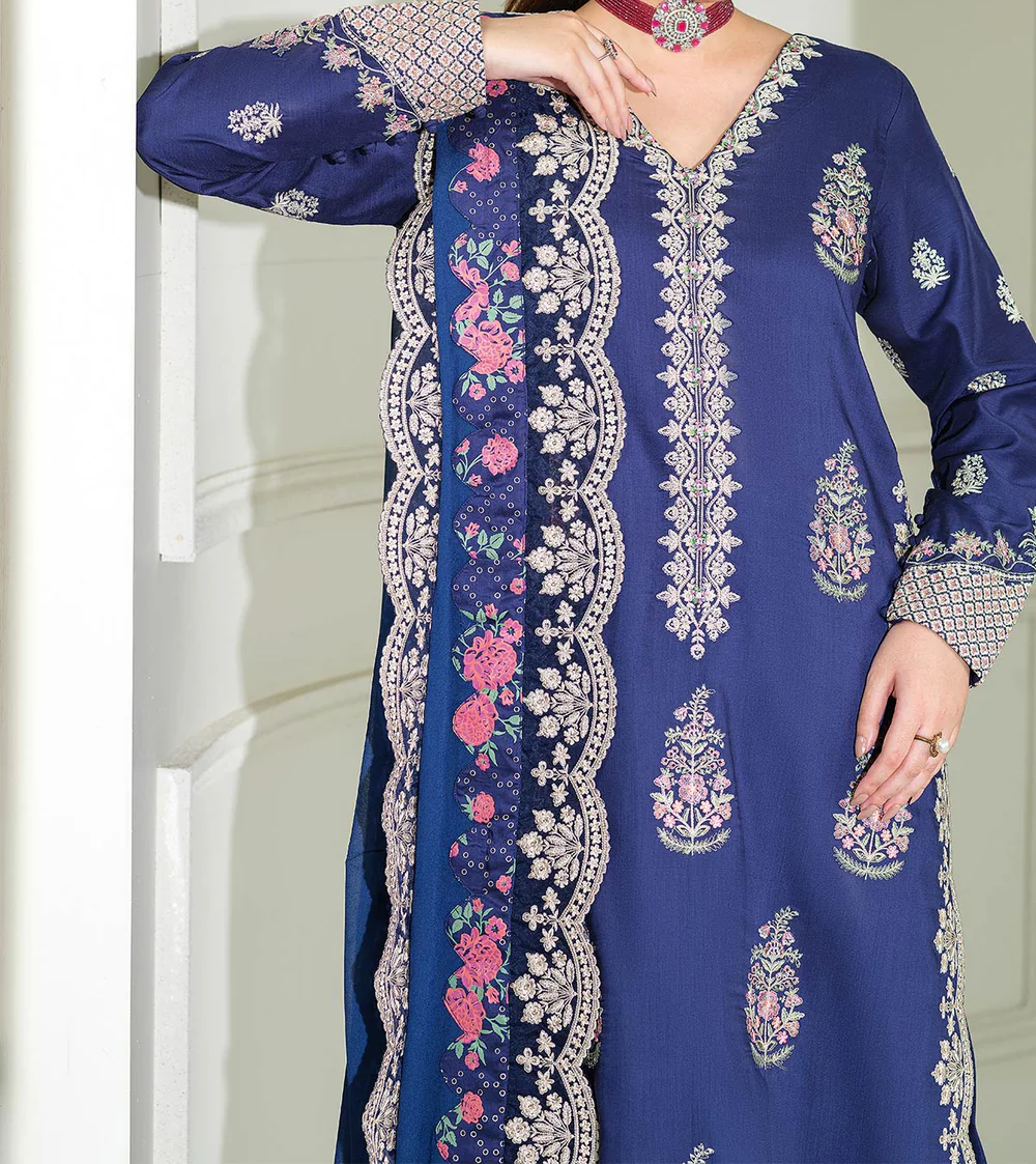 Violet Majesté Eid